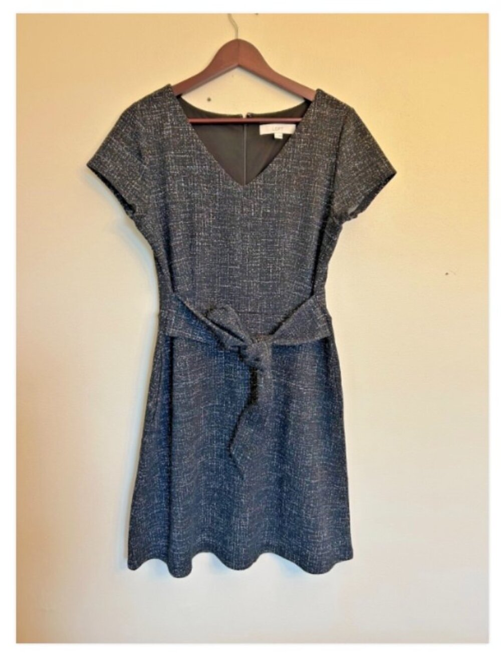 LOFT Women's Shimmer Tweed Tie Waist Dress V-Neck Textured Black Size 10